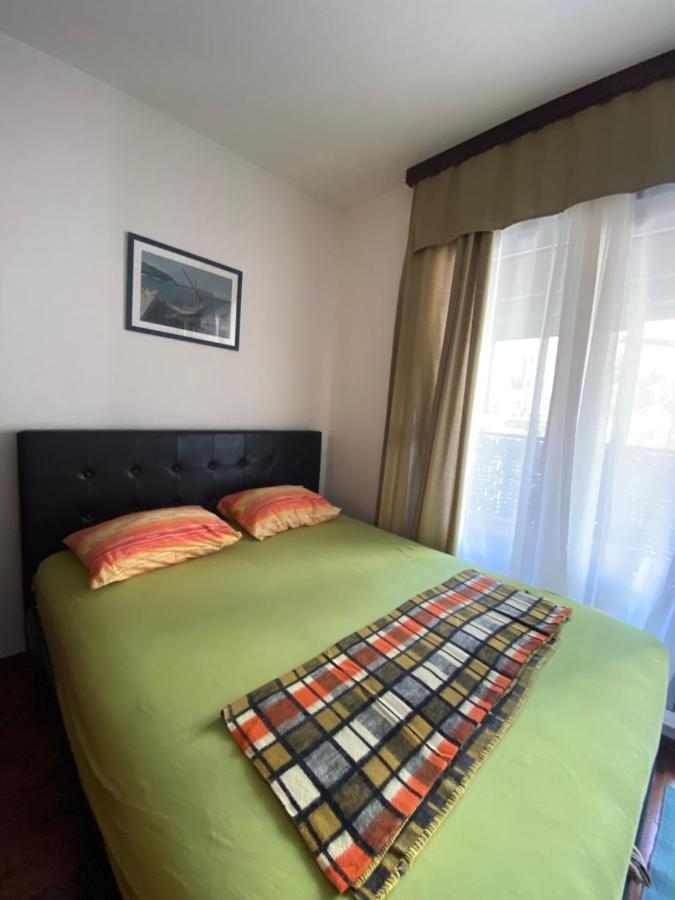 Studio Apartment Nika Andusa Petrovac Екстер'єр фото